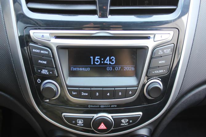 Hyundai Solaris I Рестайлинг с пробегом 2015 года, цена 997 000 рублей, 167125 км, хэтчбек, Автокод Объявления