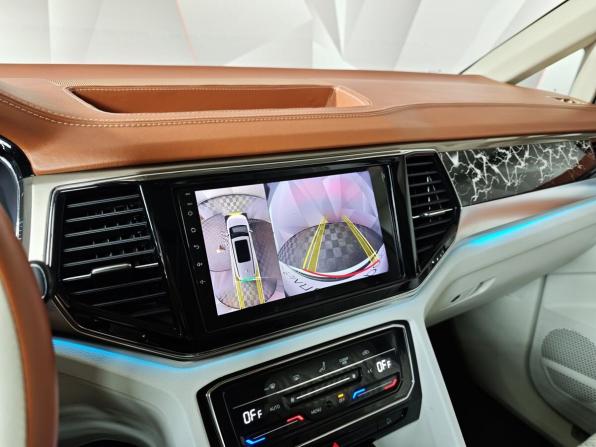 Volkswagen Viloran I с пробегом 2020 года, цена 4 495 000 рублей, 48211 км, минивэн, Автокод Объявления
