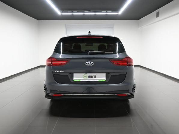 Kia Ceed III с пробегом 2021 года, цена 2 125 000 рублей, 68227 км, универсал, Автокод Объявления