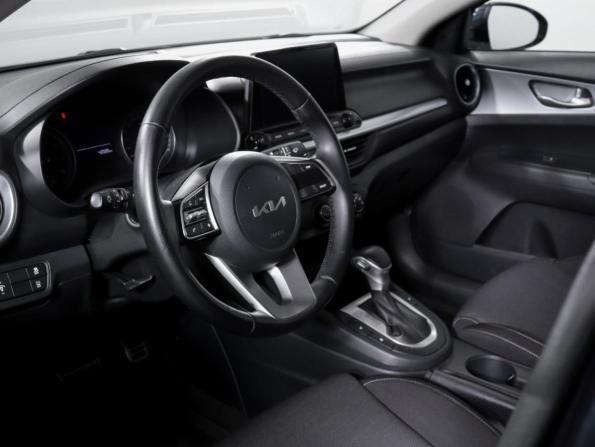 Kia Cerato IV Рестайлинг с пробегом 2021 года, цена 2 000 000 рублей, 42025 км, седан, Автокод Объявления