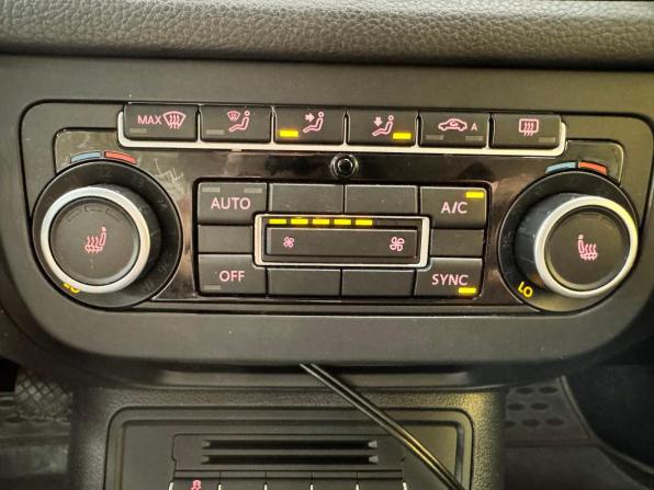 Volkswagen Tiguan I Рестайлинг с пробегом 2013 года, цена 1 499 000 рублей, 176352 км, внедорожник, Автокод Объявления