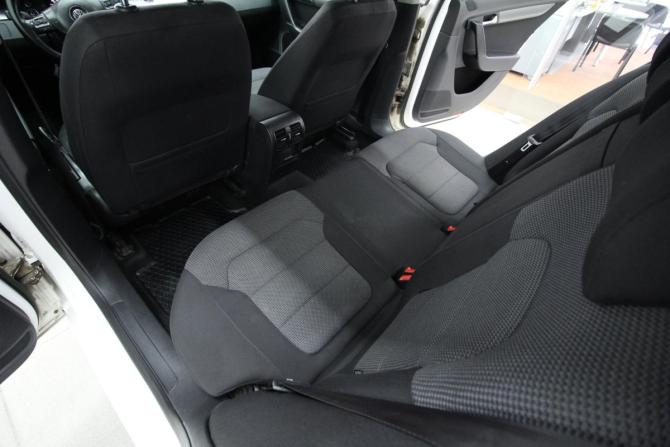 Volkswagen Passat B7 с пробегом 2011 года, цена 920 000 рублей, 260000 км, седан, Автокод Объявления