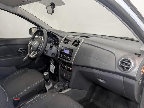 Renault Logan II Рестайлинг с пробегом 2022 года, цена 1 250 000 рублей, 39150 км, седан, Автокод Объявления