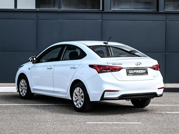 Hyundai Solaris II с пробегом 2018 года, цена 1 524 000 рублей, 52275 км, седан, Автокод Объявления