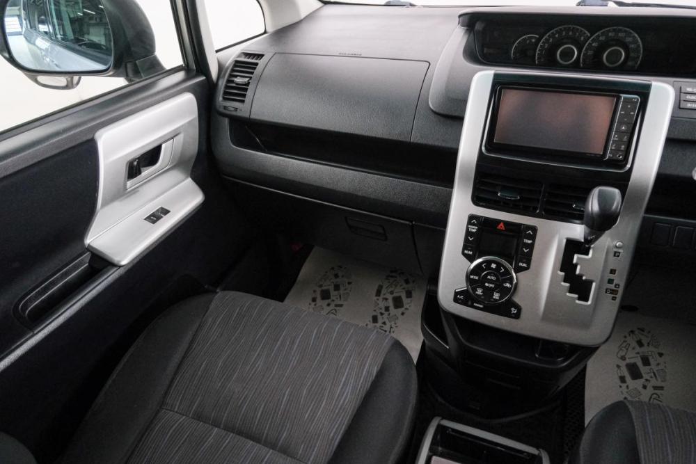 Toyota Noah II (R70) Красноярск  - изображение 10