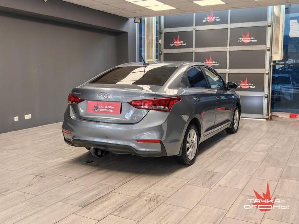 Hyundai Solaris II с пробегом 2018 года, цена 1 078 000 рублей, 166000 км, седан, Автокод Объявления