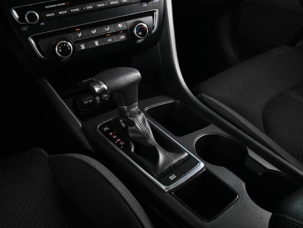 Kia Optima IV Рестайлинг с пробегом 2018 года, цена 1 899 000 рублей, 141555 км, седан, Автокод Объявления