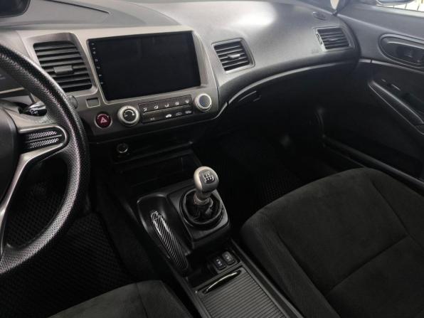 Honda Civic VIII Рестайлинг с пробегом 2010 года, цена 698 226 рублей, 205000 км, седан, Автокод Объявления
