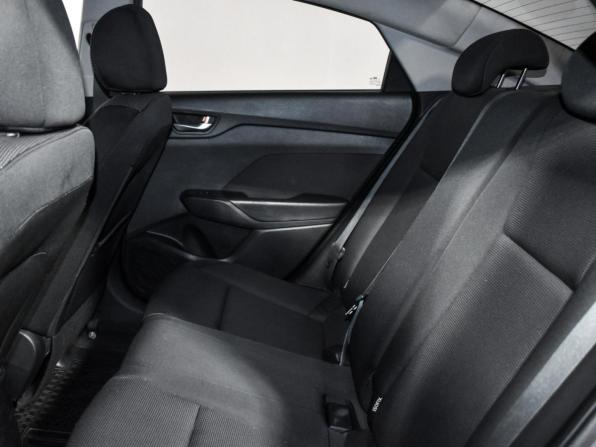Hyundai Solaris II с пробегом 2017 года, цена 995 000 рублей, 194320 км, седан, Автокод Объявления