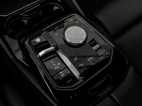 BMW 5 серии VIII (G60/G61/G68) с пробегом 2023 года, цена 6 750 000 рублей, 39342 км, седан, Автокод Объявления