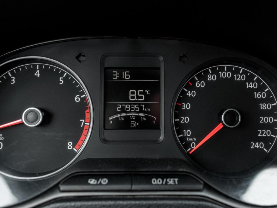 Volkswagen Polo V Рестайлинг Екатеринбург  - изображение 17