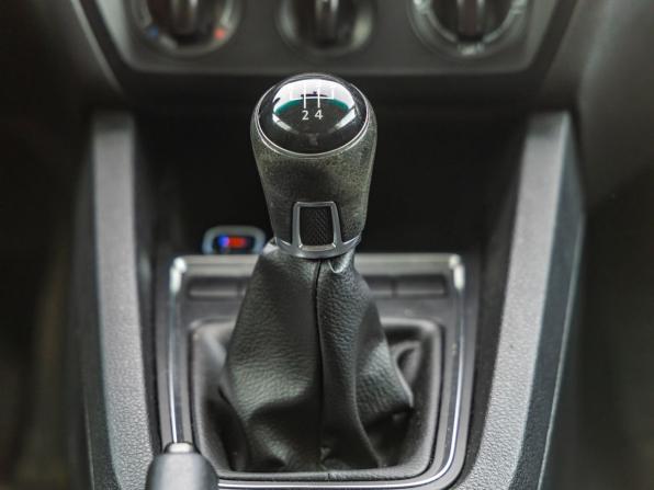 Volkswagen Jetta VI Рестайлинг с пробегом 2015 года, цена 1 048 000 рублей, 223196 км, седан, Автокод Объявления