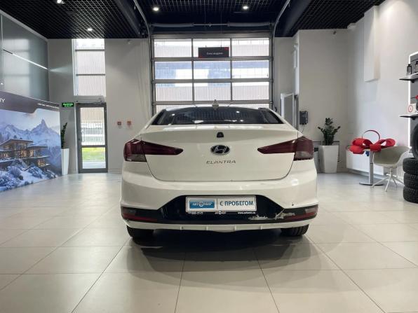 Hyundai Elantra VI (AD) Рестайлинг с пробегом 2019 года, цена 1 060 000 рублей, 379559 км, седан, Автокод Объявления