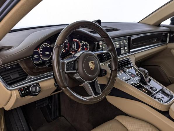 Porsche Panamera II с пробегом 2017 года, цена 6 200 000 рублей, 87080 км, лифтбек, Автокод Объявления