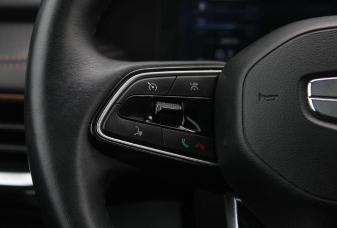 Geely Okavango I Рестайлинг с пробегом 2024 года, цена 2 250 000 рублей, 249587 км, внедорожник, Автокод Объявления