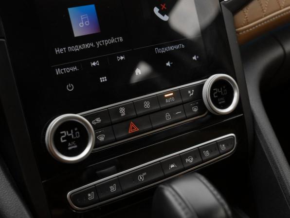 Renault Samsung SM6 I Рестайлинг с пробегом 2022 года, цена 2 500 000 рублей, 46713 км, седан, Автокод Объявления