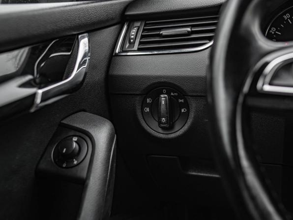Skoda Octavia III (A7) с пробегом 2015 года, цена 1 085 000 рублей, 163519 км, лифтбек, Автокод Объявления