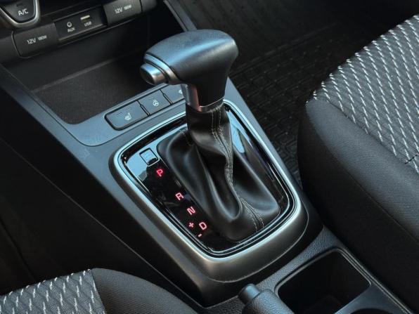 Kia Rio IV с пробегом 2019 года, цена 1 779 000 рублей, 38833 км, хэтчбек, Автокод Объявления