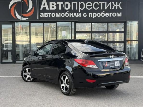 Hyundai Solaris I с пробегом 2013 года, цена 790 000 рублей, 119370 км, седан, Автокод Объявления