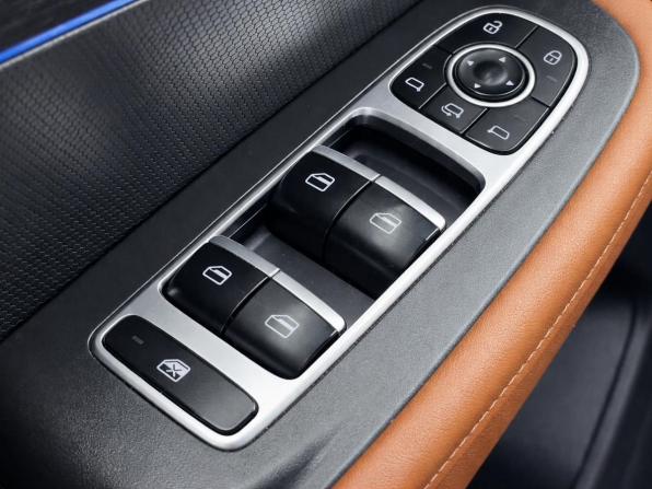 Omoda C5 I с пробегом 2022 года, цена 1 587 000 рублей, 104300 км, внедорожник, Автокод Объявления