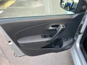 Volkswagen Polo V Рестайлинг Санкт-Петербург  - изображение 31