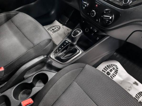 Hyundai Solaris II Рестайлинг с пробегом 2021 года, цена 1 390 000 рублей, 64174 км, седан, Автокод Объявления