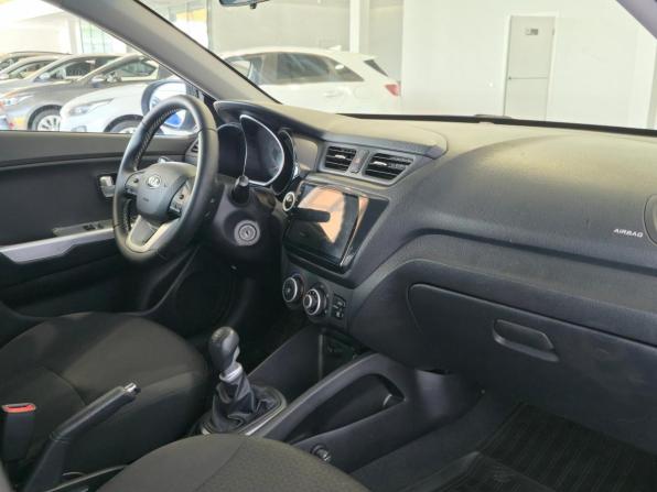 Kia Rio III с пробегом 2013 года, цена 949 000 рублей, 106102 км, хэтчбек, Автокод Объявления