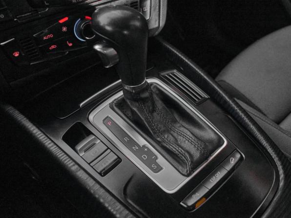 Audi Q5 I (8R) с пробегом 2009 года, цена 1 595 000 рублей, 171516 км, внедорожник, Автокод Объявления