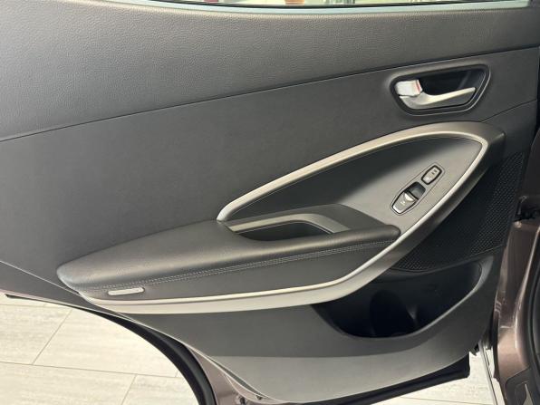 Hyundai Santa Fe III с пробегом 2012 года, цена 1 799 000 рублей, 133207 км, внедорожник, Автокод Объявления