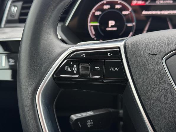 Audi e-tron Sportback I с пробегом 2022 года, цена 4 890 000 рублей, 15927 км, внедорожник, Автокод Объявления