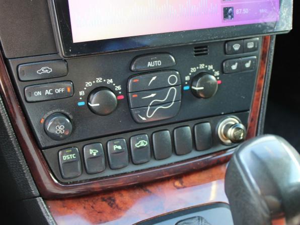 Volvo S60 I Рестайлинг с пробегом 2005 года, цена 599 000 рублей, 136518 км, седан, Автокод Объявления
