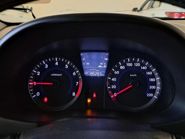 Hyundai Solaris I с пробегом 2011 года, цена 525 000 рублей, 195281 км, седан, Автокод Объявления
