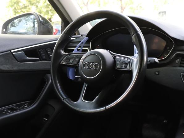 Audi A4 V (B9) с пробегом 2018 года, цена 2 844 000 рублей, 118440 км, седан, Автокод Объявления