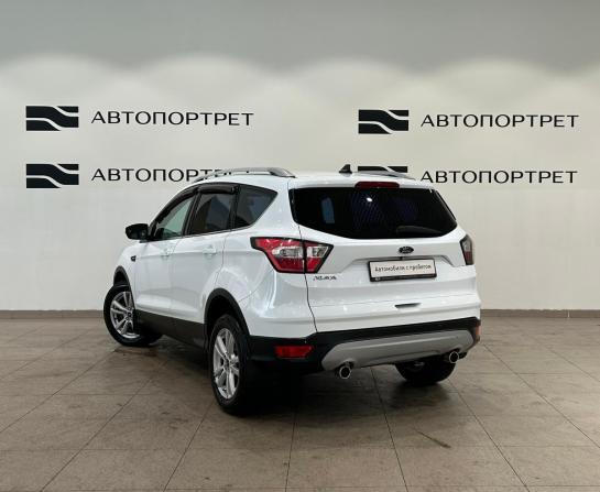 Ford Kuga II Рестайлинг с пробегом 2018 года, цена 1 699 000 рублей, 126832 км, внедорожник, Автокод Объявления