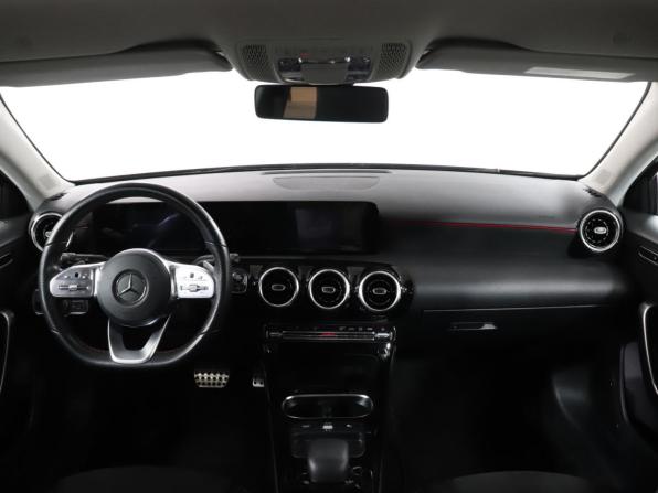 Mercedes-Benz A-Класс IV (W177) с пробегом 2018 года, цена 2 557 500 рублей, 53526 км, хэтчбек, Автокод Объявления