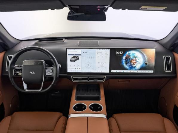 Li Auto (Lixiang) L7 I с пробегом 2025 года, цена 6 400 000 рублей, 30567 км, внедорожник, Автокод Объявления