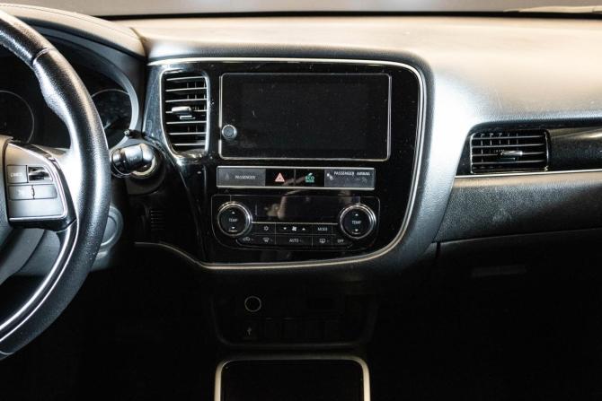 Mitsubishi Outlander III Рестайлинг 3 с пробегом 2019 года, цена 2 249 000 рублей, 83651 км, внедорожник, Автокод Объявления