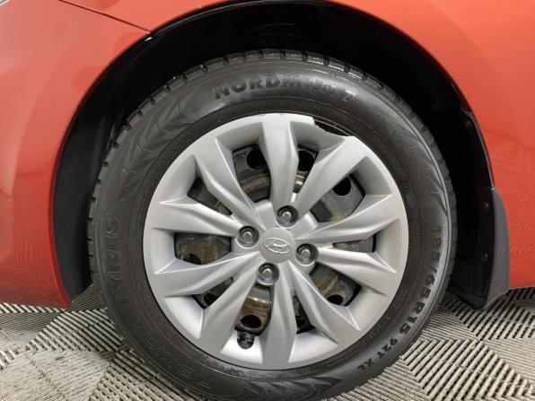 Hyundai Solaris I с пробегом 2012 года, цена 830 000 рублей, 128575 км, седан, Автокод Объявления