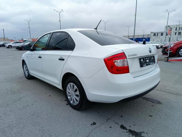 Skoda Rapid I с пробегом 2016 года, цена 949 995 рублей, 112804 км, лифтбек, Автокод Объявления