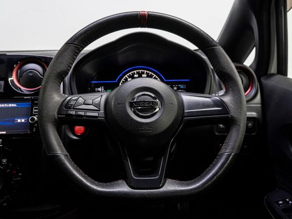 Nissan Note II Рестайлинг с пробегом 2017 года, цена 1 479 000 рублей, 143075 км, хэтчбек, Автокод Объявления