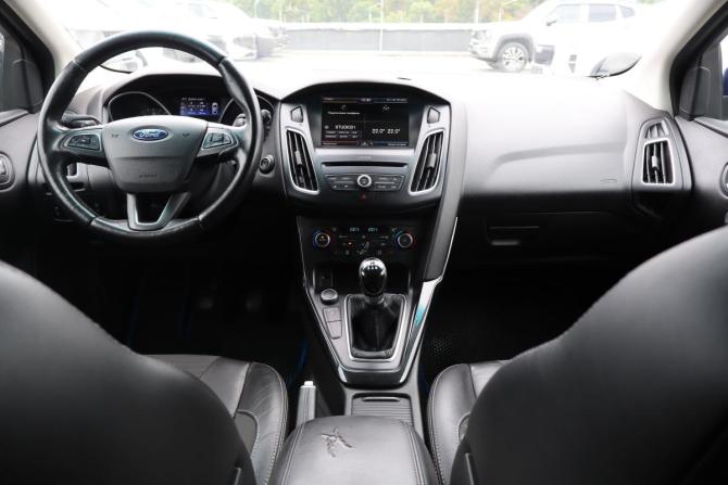 Ford Focus III Рестайлинг с пробегом 2017 года, цена 999 000 рублей, 144000 км, хэтчбек, Автокод Объявления