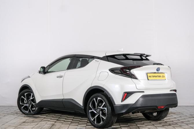 Toyota C-HR I с пробегом 2017 года, цена 1 899 000 рублей, 146000 км, внедорожник, Автокод Объявления