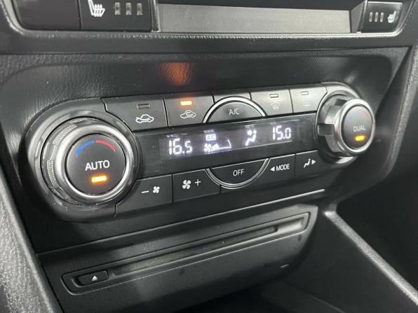 Mazda 3 III (BM) с пробегом 2014 года, цена 1 045 000 рублей, 131000 км, седан, Автокод Объявления