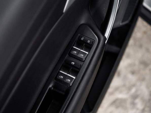 Geely Atlas I с пробегом 2021 года, цена 1 750 000 рублей, 57991 км, внедорожник, Автокод Объявления