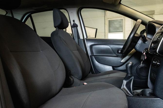 Renault Logan II Рестайлинг с пробегом 2018 года, цена 849 000 рублей, 138565 км, седан, Автокод Объявления