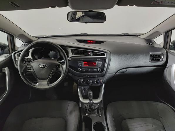 Kia Ceed II Рестайлинг с пробегом 2015 года, цена 870 000 рублей, 130000 км, хэтчбек, Автокод Объявления