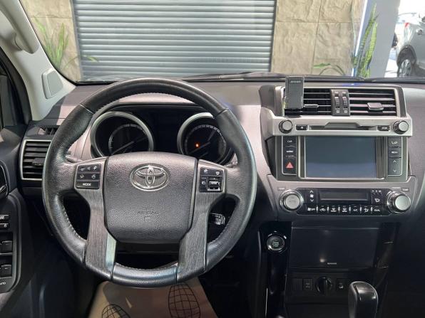 Toyota Land Cruiser Prado 150 Series Рестайлинг 1 с пробегом 2017 года, цена 4 100 000 рублей, 176621 км, внедорожник, Автокод Объявления