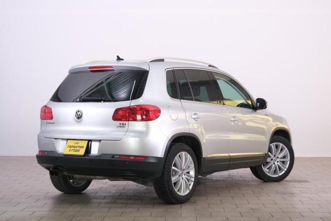 Volkswagen Tiguan I Рестайлинг с пробегом 2015 года, цена 1 629 000 рублей, 80000 км, внедорожник, Автокод Объявления
