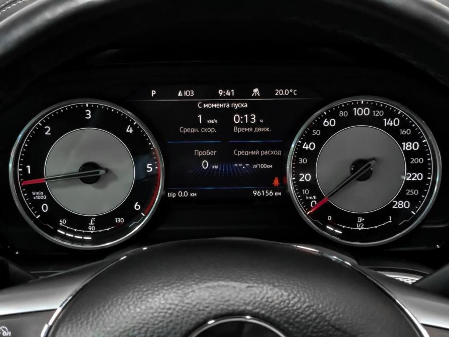 Volkswagen Touareg III Москва  - изображение 16