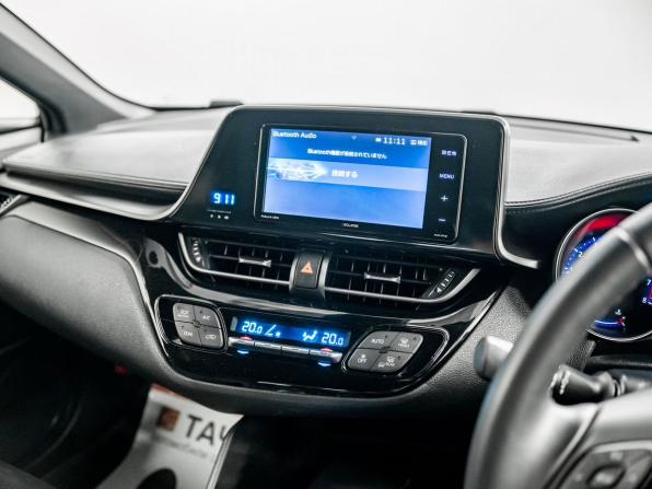 Toyota C-HR I с пробегом 2016 года, цена 1 920 000 рублей, 69290 км, внедорожник, Автокод Объявления